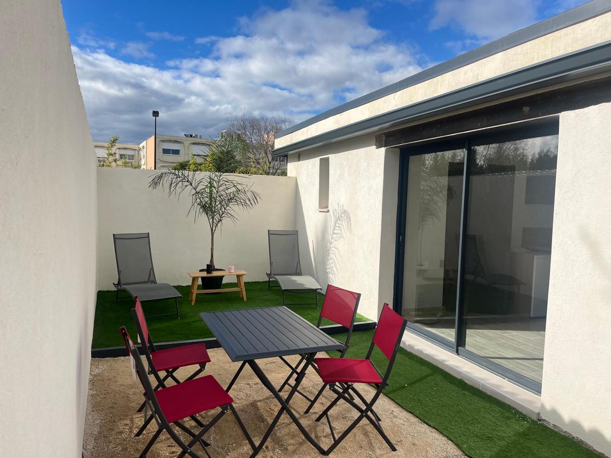 Maison De 40M2 Avec Jardin De 50M2 Orange  Luaran gambar