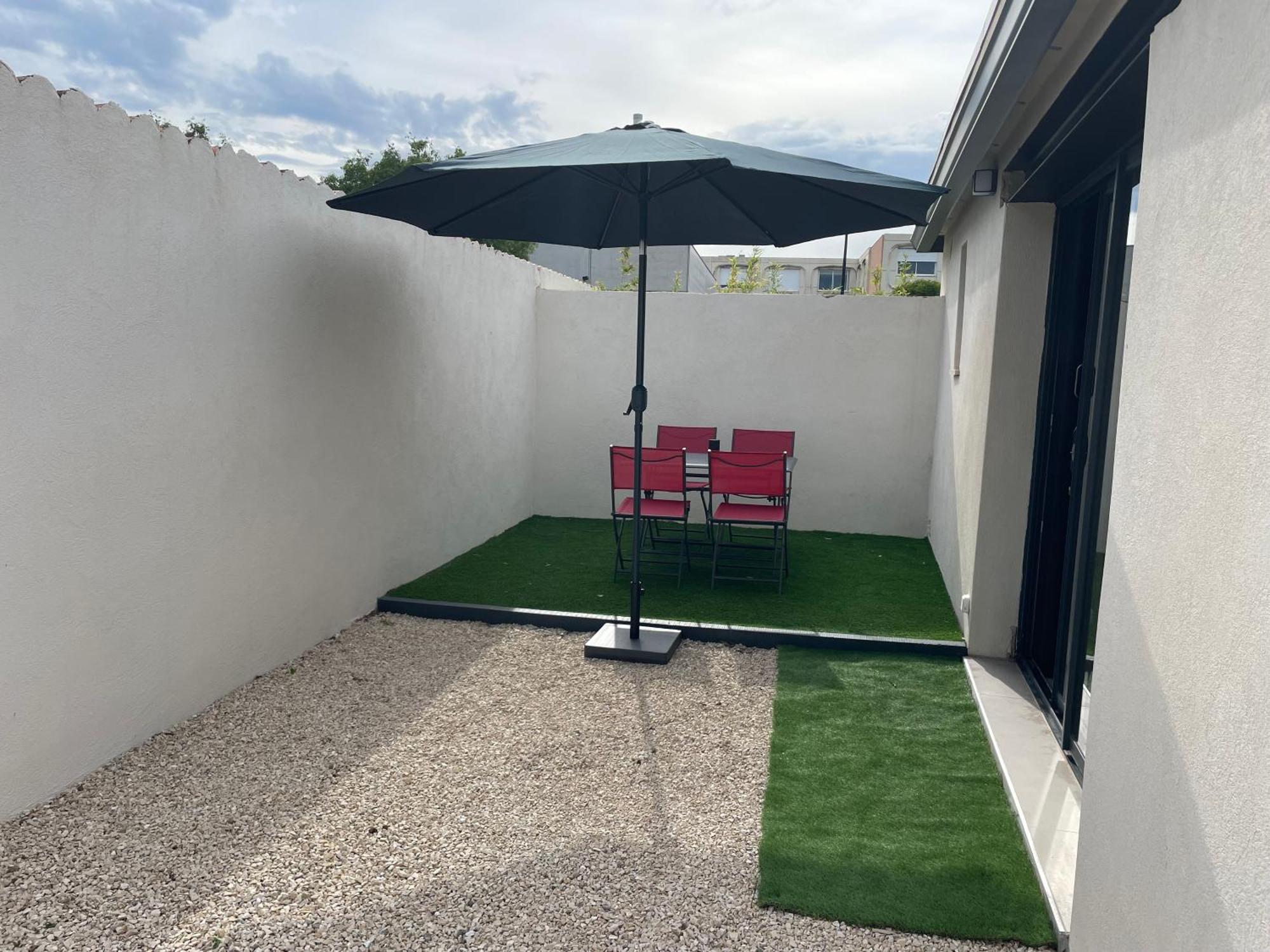 Maison De 40M2 Avec Jardin De 50M2 Orange  Luaran gambar